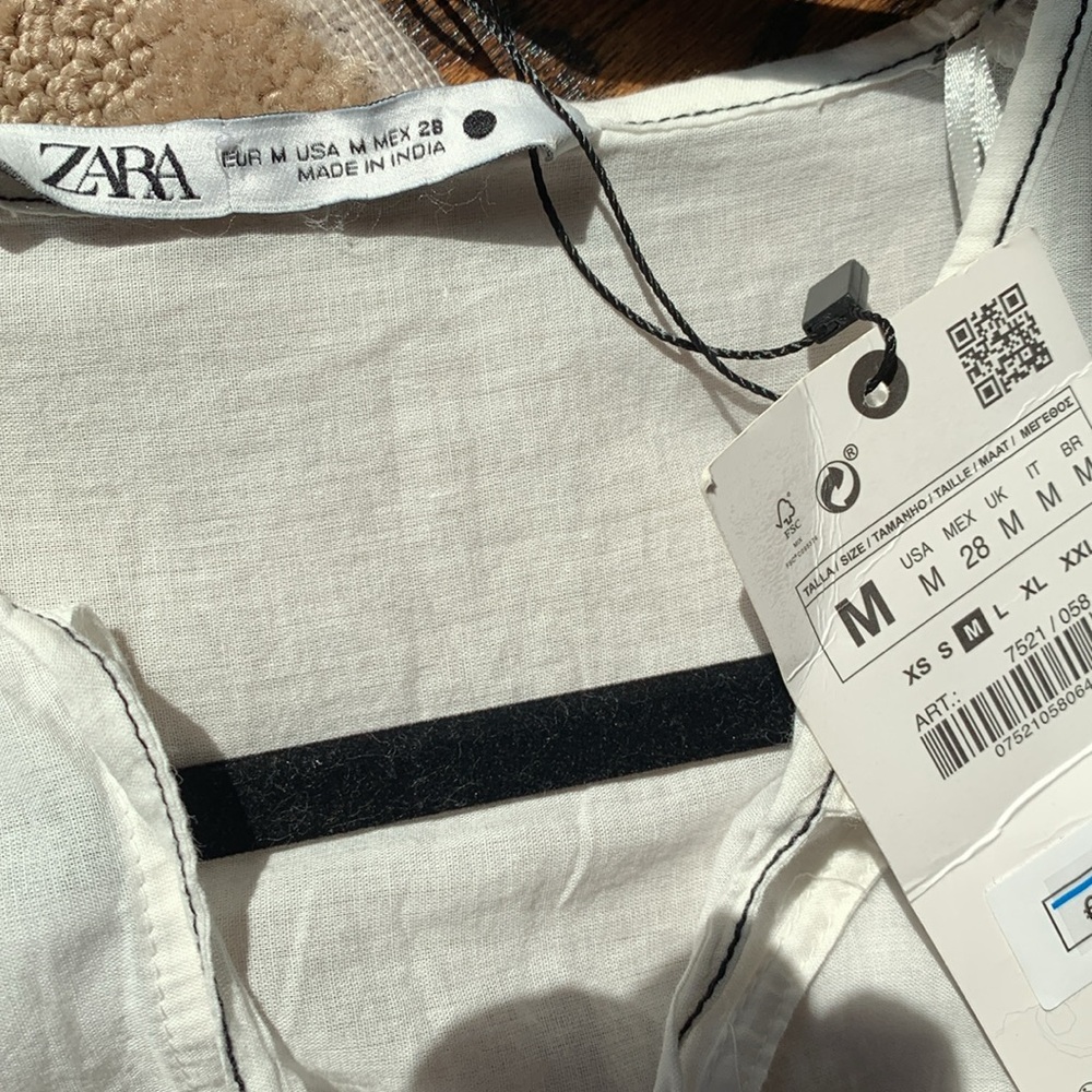 Zara‎ Embroidered Dress - Picture 9 of 17
